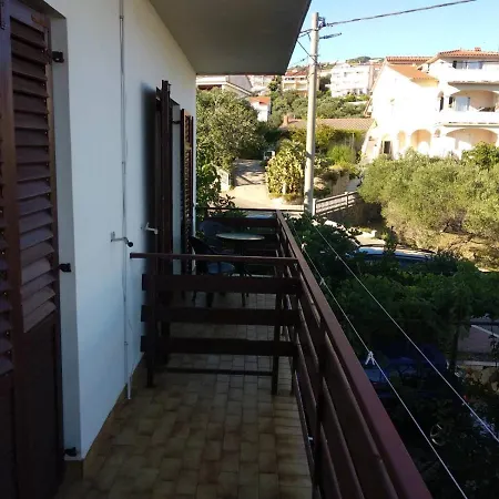 Apartments Luka Rab Town